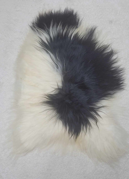 Shaggy Black/White Natural Sheepskin