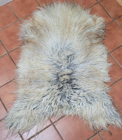 Shaggy Natural Island Sheepskin