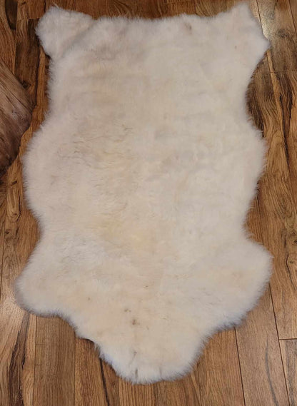 White/Natural Sheepskin